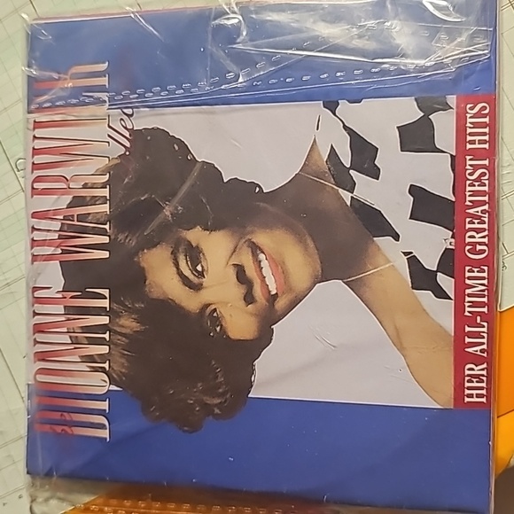 Dionne Warwick Lot - Picture 1 of 2